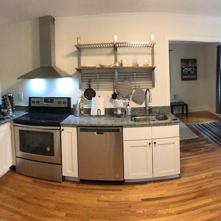 Renovated Space Close To Downtown - A Durham Eksteriør bilde